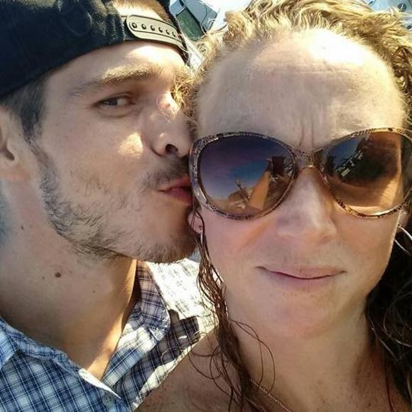 Meet your Posher, Monica - Picture 1 of 1